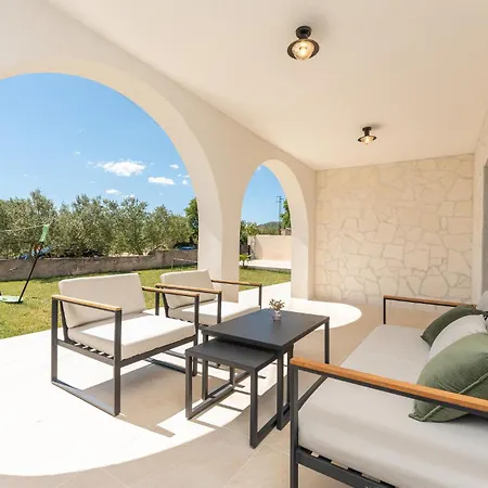 Holiday home Beautiful In Stankovci (Zadar)