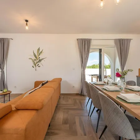Beautiful In Holiday home *